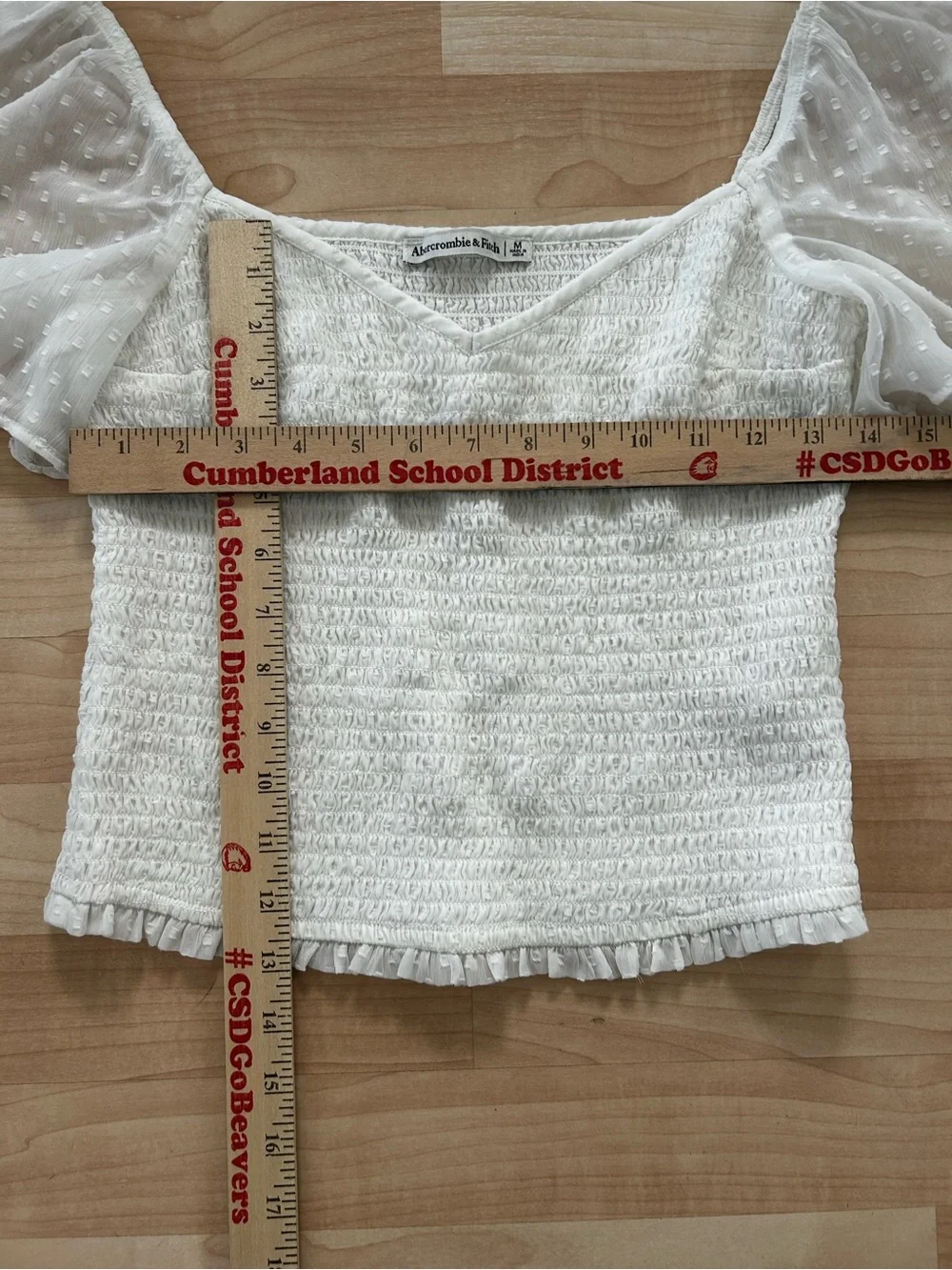 Abercrombie & Fitch White Smocked Puff-Sleeve Crop Top - Picture 3 of 4
